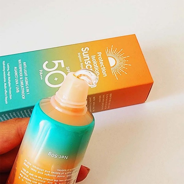 کرم ضد آفتاب بدون رنگ سادور SPF 50 مدل PI محافظ UVA ،UVB و PA، ضد حساسیت، ضد چروک و ضد پیری، مناسب انواع پوست وزن 50...