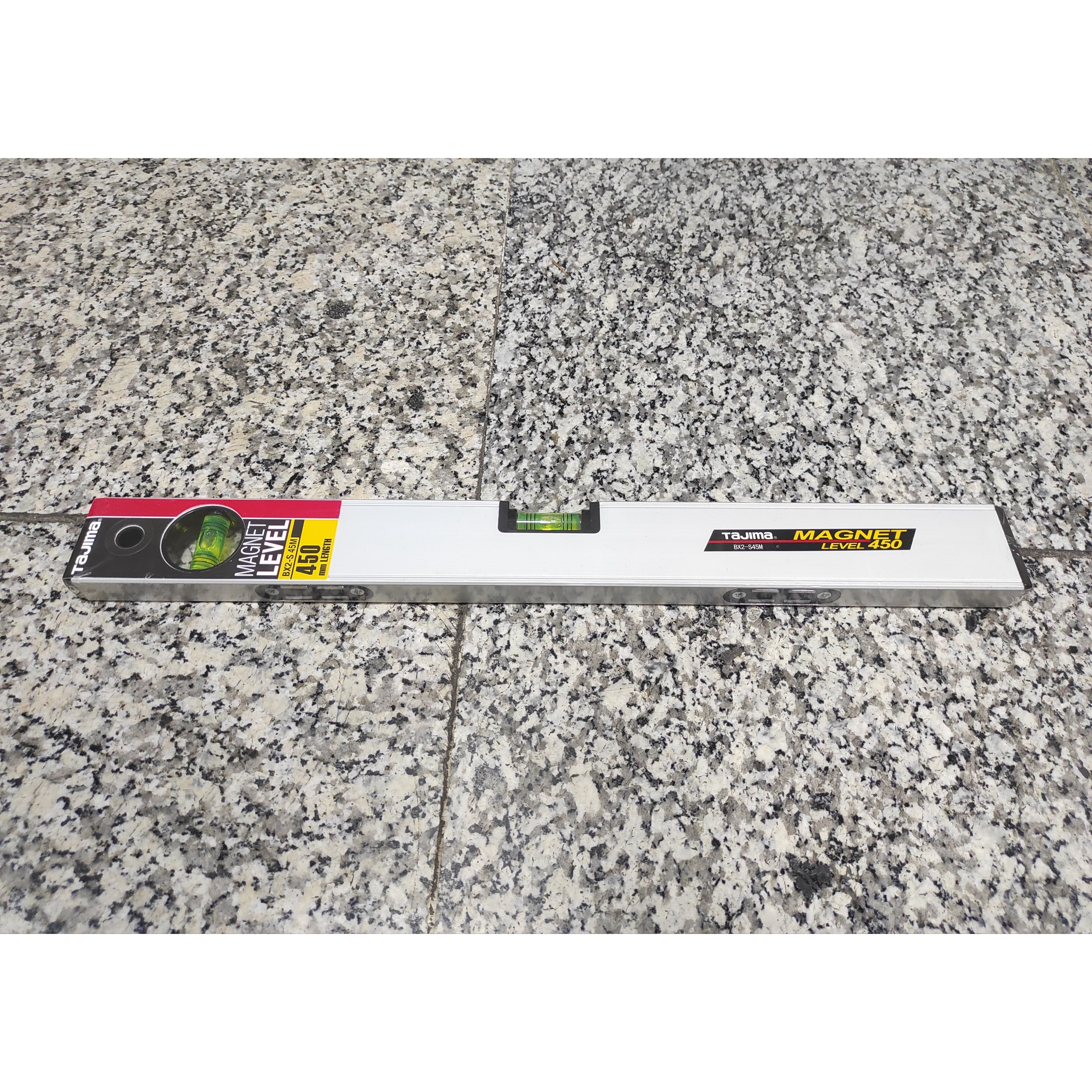تراز دو آب مگنت دار برند تاجیما TAJIMA کد BX2-S45M سایز 450 میلی مترجدید