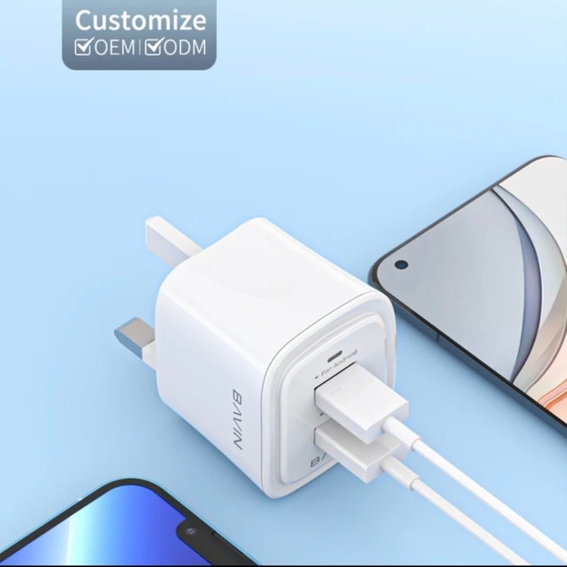 شارژر دیواری 12 وات باوین مدل PC386E-DUAL به همراه کابل تبدیل USB-C