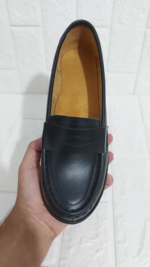 کفش زنانه دست دوز چرم طبیعی کفی طبی مشکی ساده