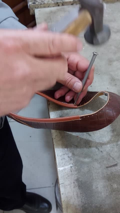 کفش زنانه چرم طبیعی طرح ماری قهوه ای سوخته