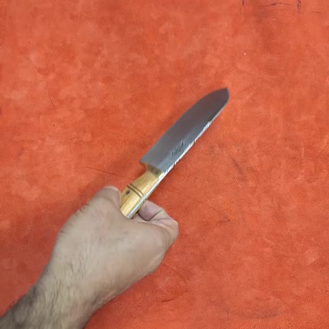 چاقوی زنجان چاقو زنجان چاقوفولادی زنجان چاقو سلاخی زنجان ست دوعددی چاقو با مصقل تیزکن تیغه فولاد فنرماشین طول کل 26سانت