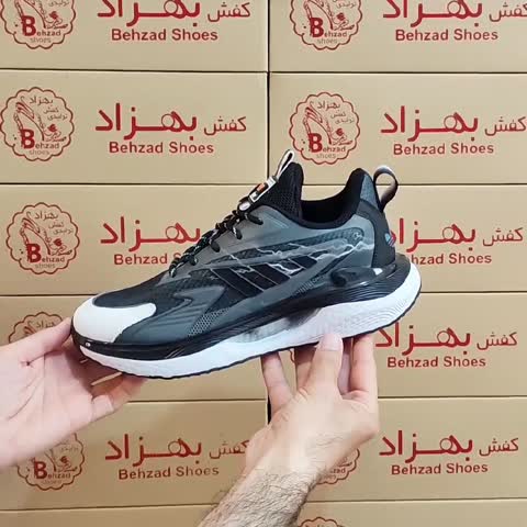 کتونی آدیداس سه خط مردانه پسرانه رنگ مشکی سفید سایز 41 تا 44 زیره کپسولی لژ 4 سانتی کفی طبی رویه بافت خارجی راحت