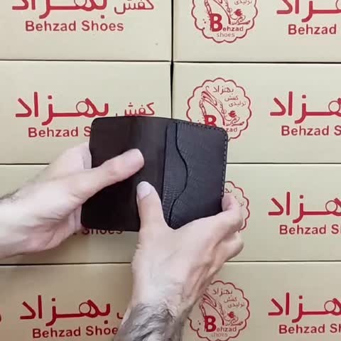 جا کارتی چرم طبیعی گاوی درجه یک دست دوز 4 جای کارت کیفیت عالی رنگ قهوه ای نرم و سبک