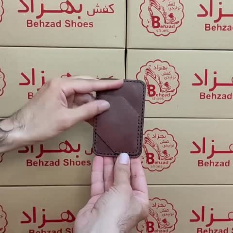 جا کارتی چرم طبیعی گاوی درجه یک دست دوز دو جای کارت کیفیت عالی رنگ قهوه ای نرم و سبک