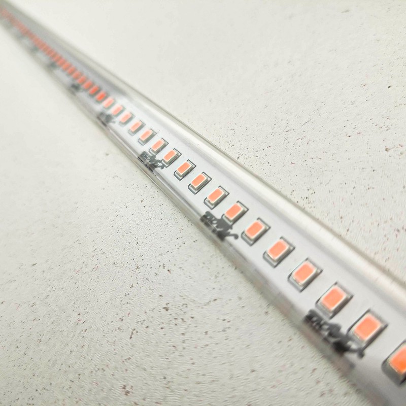 لامپ رشد گیاه 18 وات مدل فول اسپکتروم 220v طرح ریسه LED بسته 4 عددی