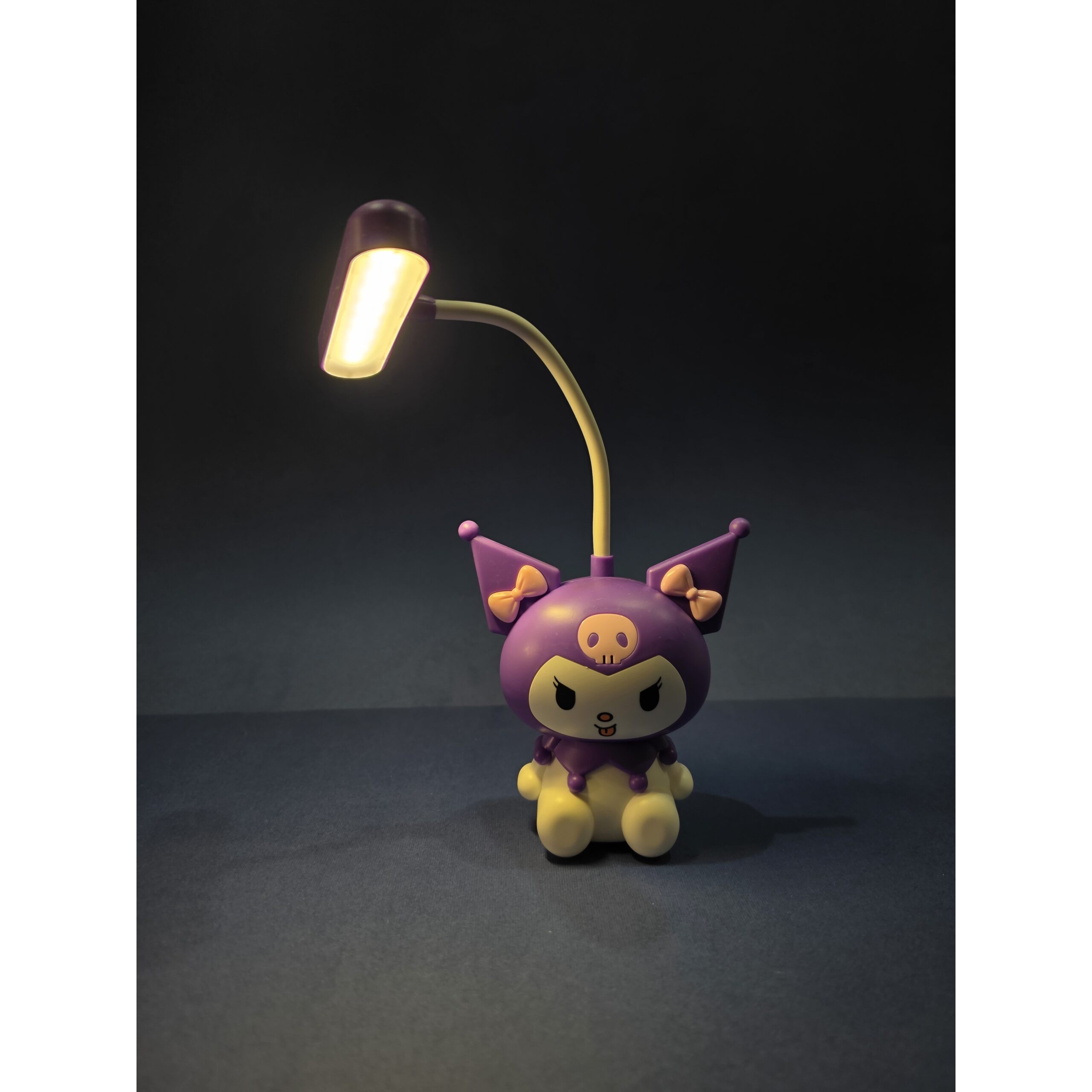 چراغ مطالعه کرومی شارژی اورجینال نشسته تراش دار LED بدون خیرگی