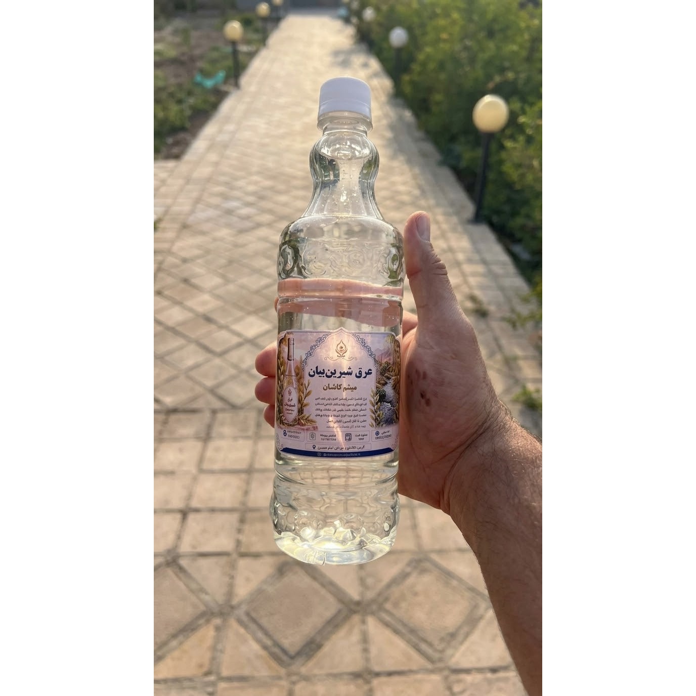 عرق شیرین بیان گلاب میثم کاشان خالص، اصیل و خوش طعم