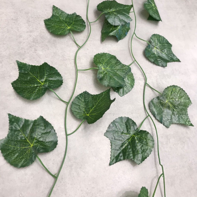 ریسه برگ انگور مصنوعی مدل 4040، طول 240 سانتی متر، دارای 36 برگ، ابعاد 240 15 1 سانتی متر، وزن 30 گرم، نصب آسان، قابل...