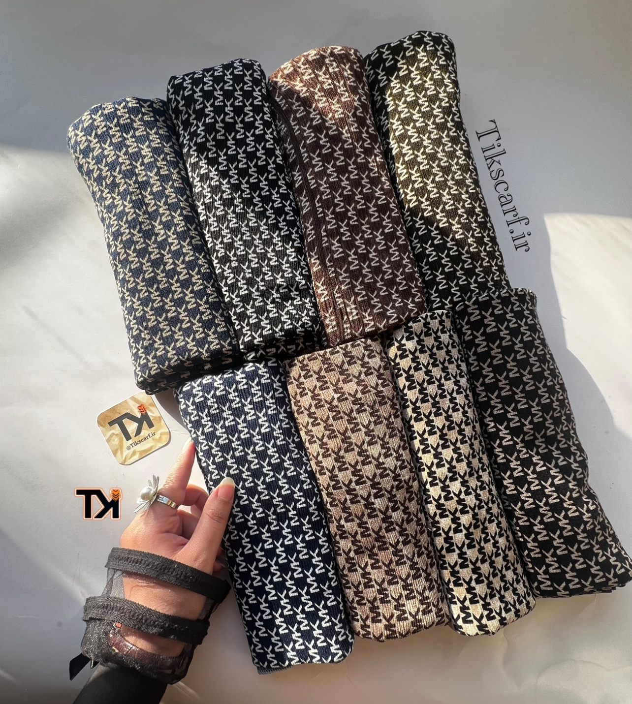 شال پلیسه پاییزه mk