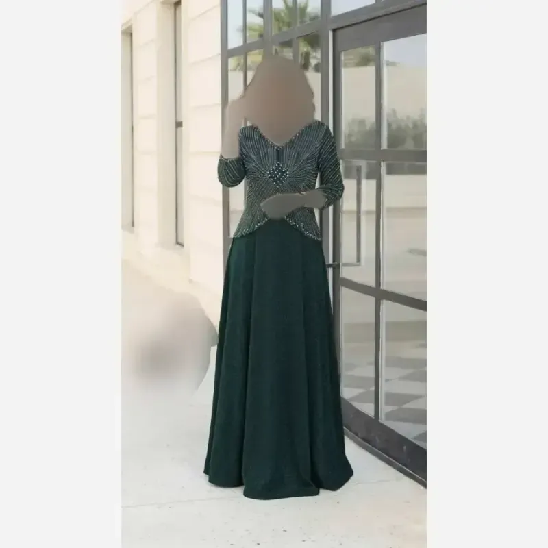پیراهن ماکسی سایزبزرگ زنانه لمه ترک نگیندار مرواریددوزی شده سایزبندی 42 تا 58 رنگ سبز سورمهای طوسی