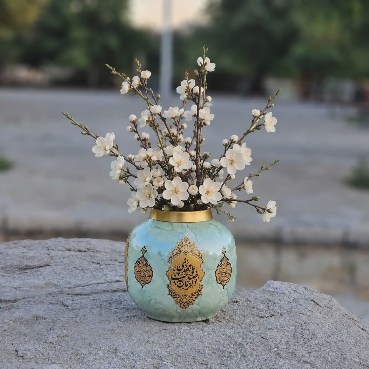 گلدان نفیس یا اباصالح المهدی