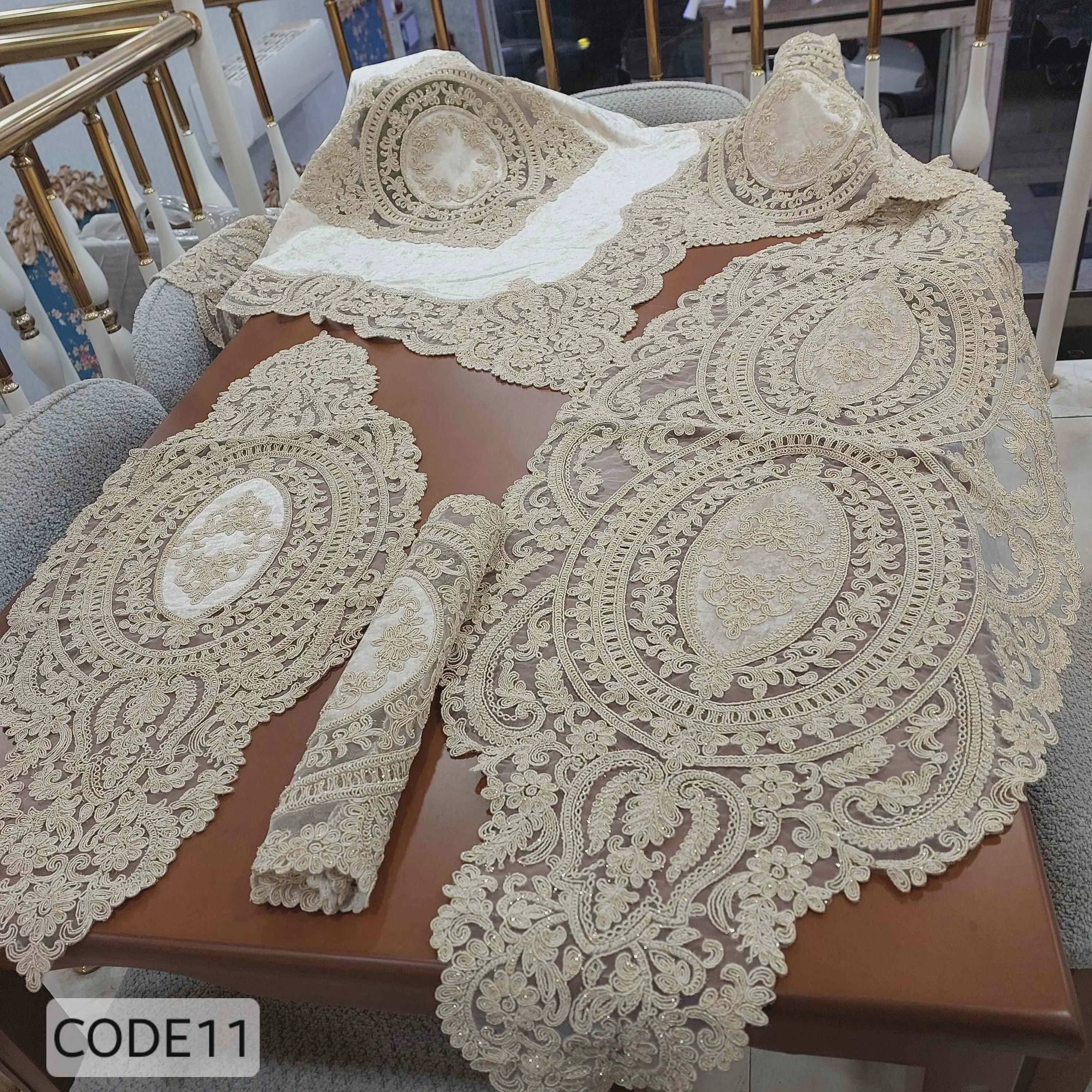 رومیزی دانتل مخمل الیزه ترک 5 تکه کد 11