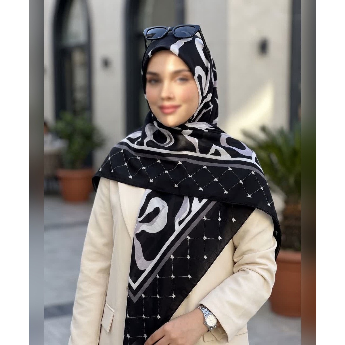 روسری سوپرنخ طرح پاپیون بزرگ قواره 140جدید
