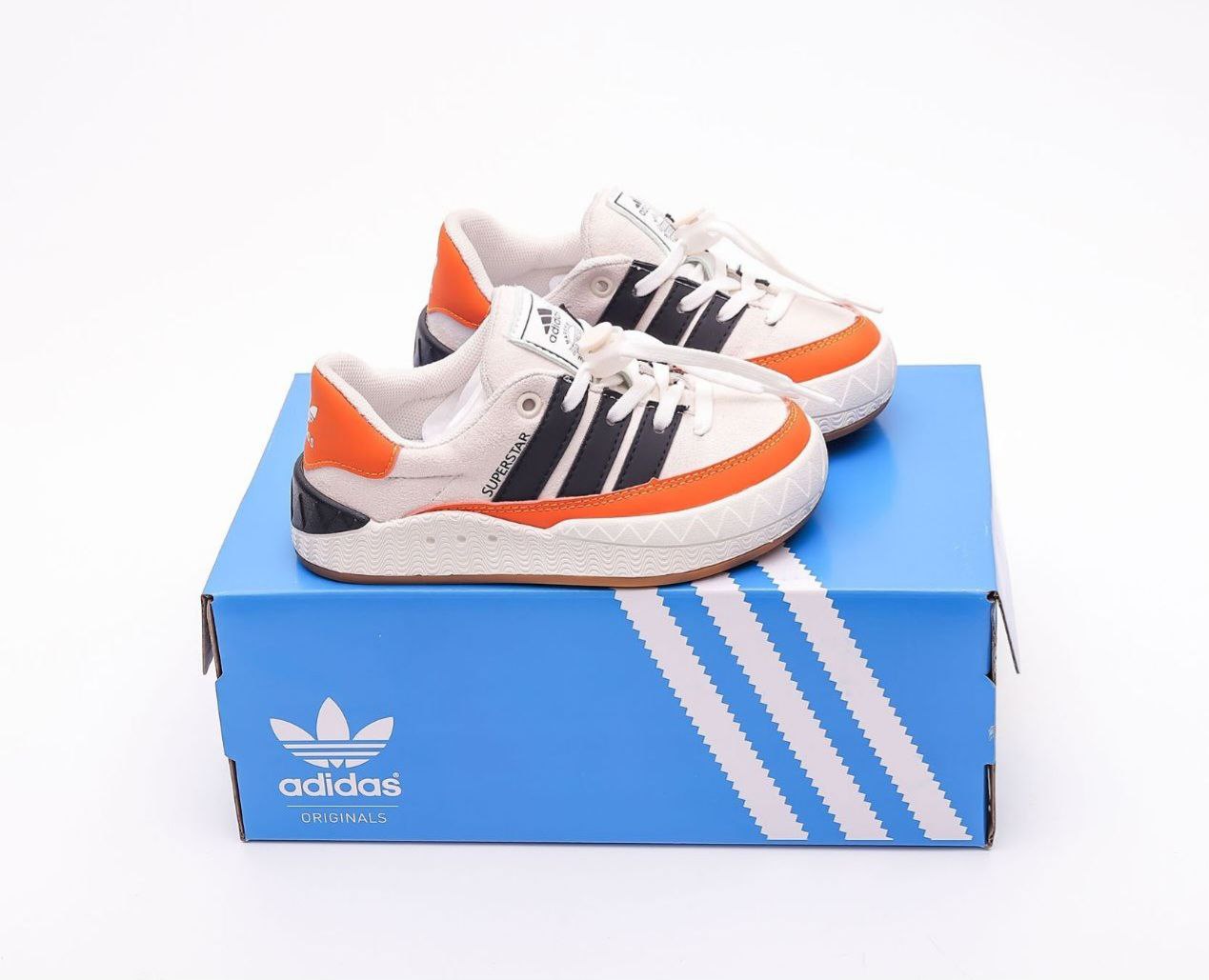 کتونی بچه گانه آدیداس سوپر استار سفید نارنجی Adidas SUPERSTAR