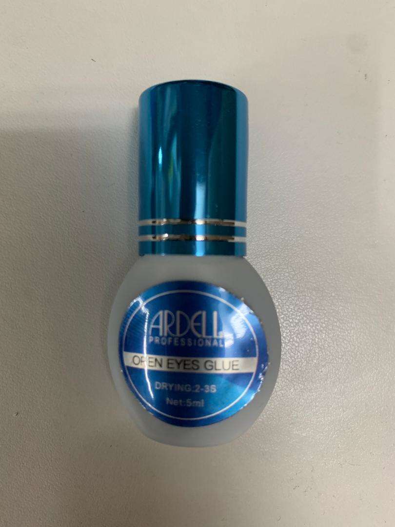ARDELL چسب فیکس مژه آردل با ماندگاری 4 هفته بدون گاز و بو کم 3 ثانیه جدید اورجینال شرکت آردل