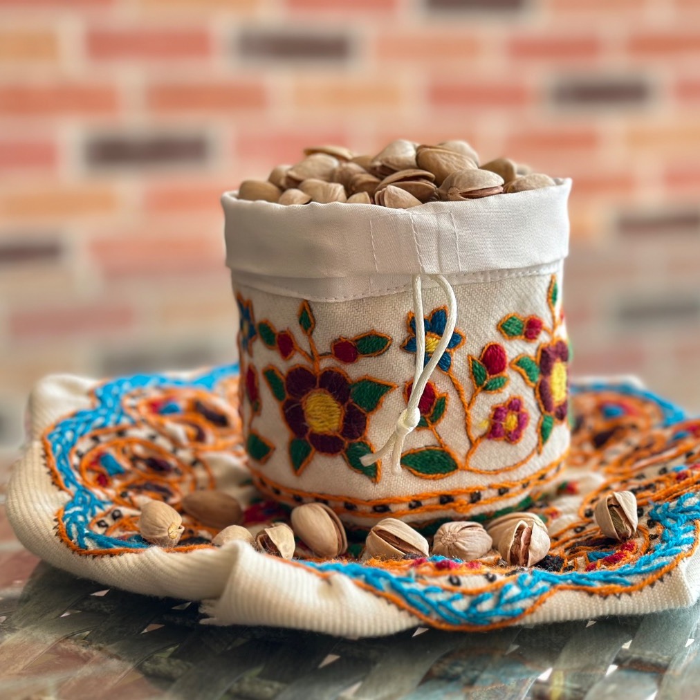 پسته اکبری خام 250 گرمی با بسته بندی پته