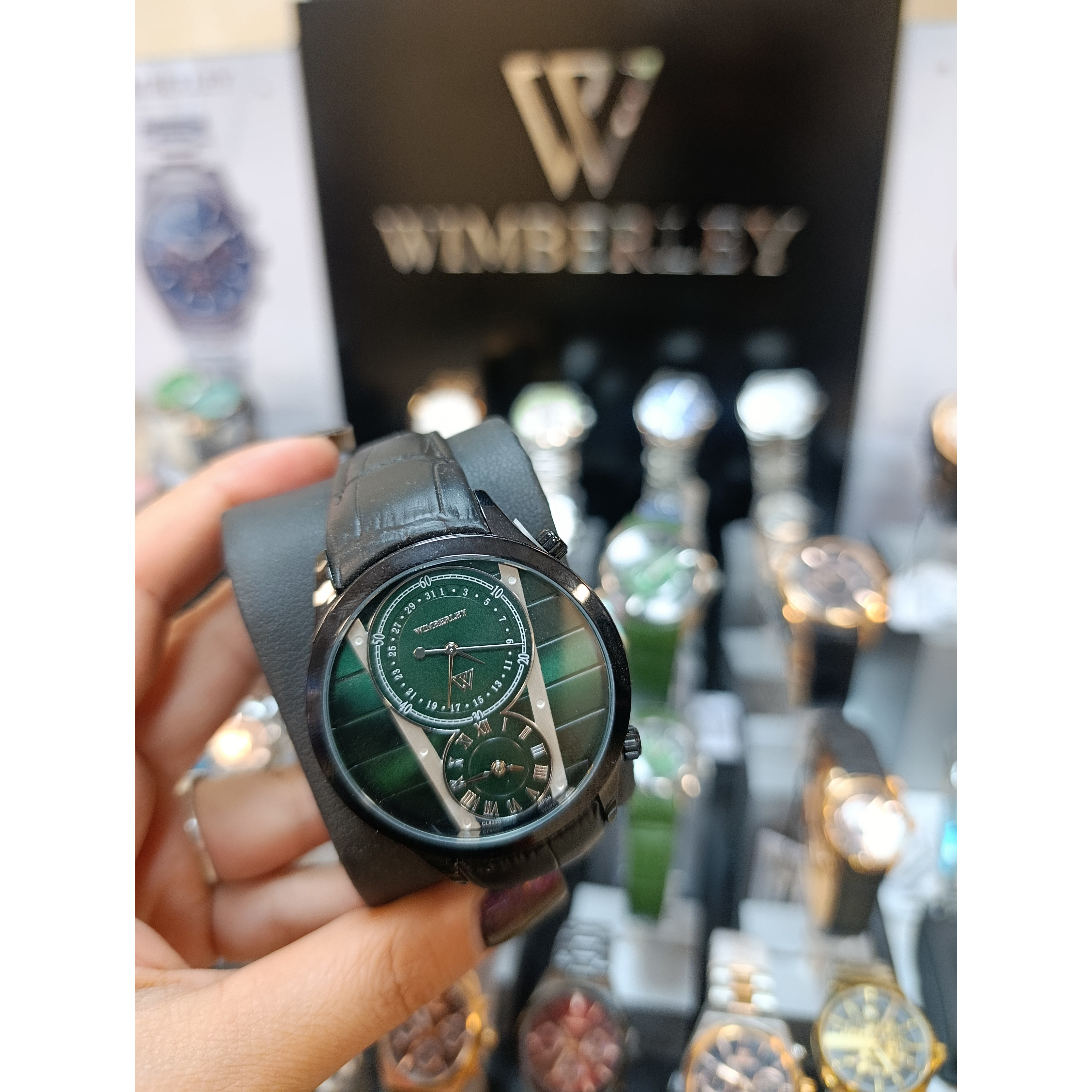ساعت مچی ویمبرلی مردانه بند چرم مشکی صفحه سبز WB-CL430G-U