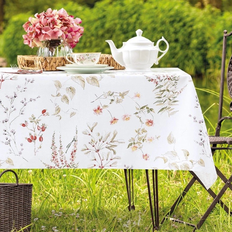 رومیزی مادام کوکو مدل Gemma سایز 140x140 سانتیمتر