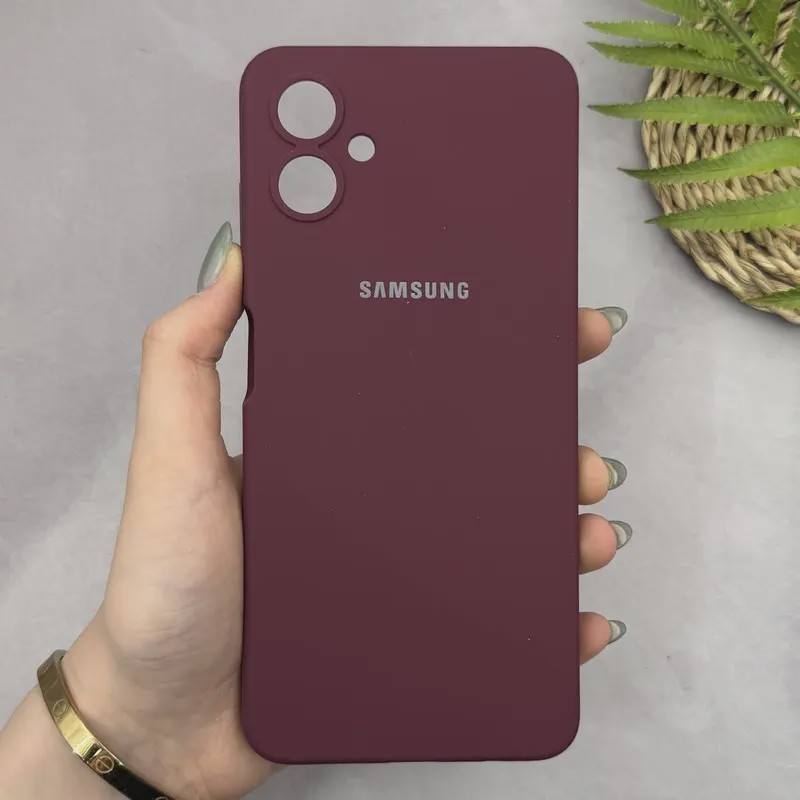قاب گوشی Galaxy A06 سامسونگ سیلیکونی اورجینال پاک کنی سورا SORA درجه یک زیربسته زرشکی کد 165157