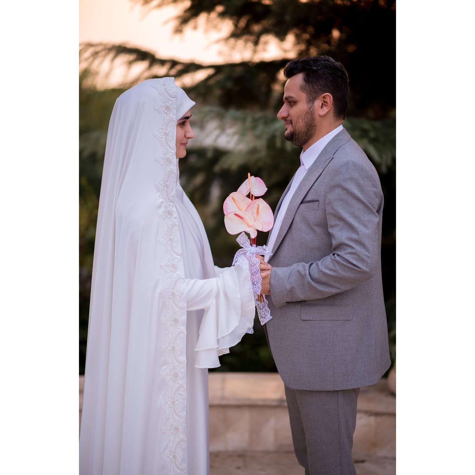 چادر عروس با نوار دانتل گل برجسته