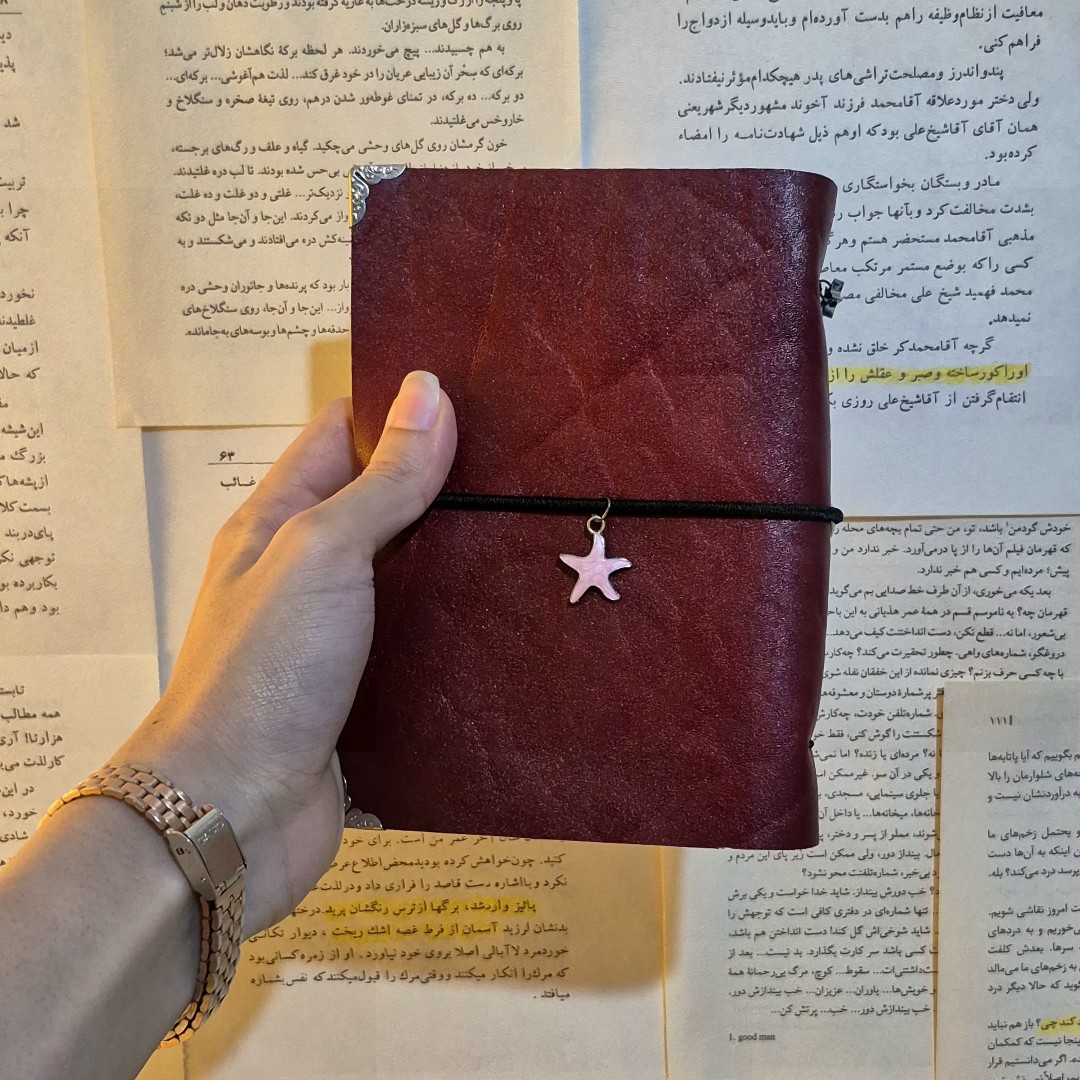 دفتر چرمی پناه (رنگ زرشکی)
