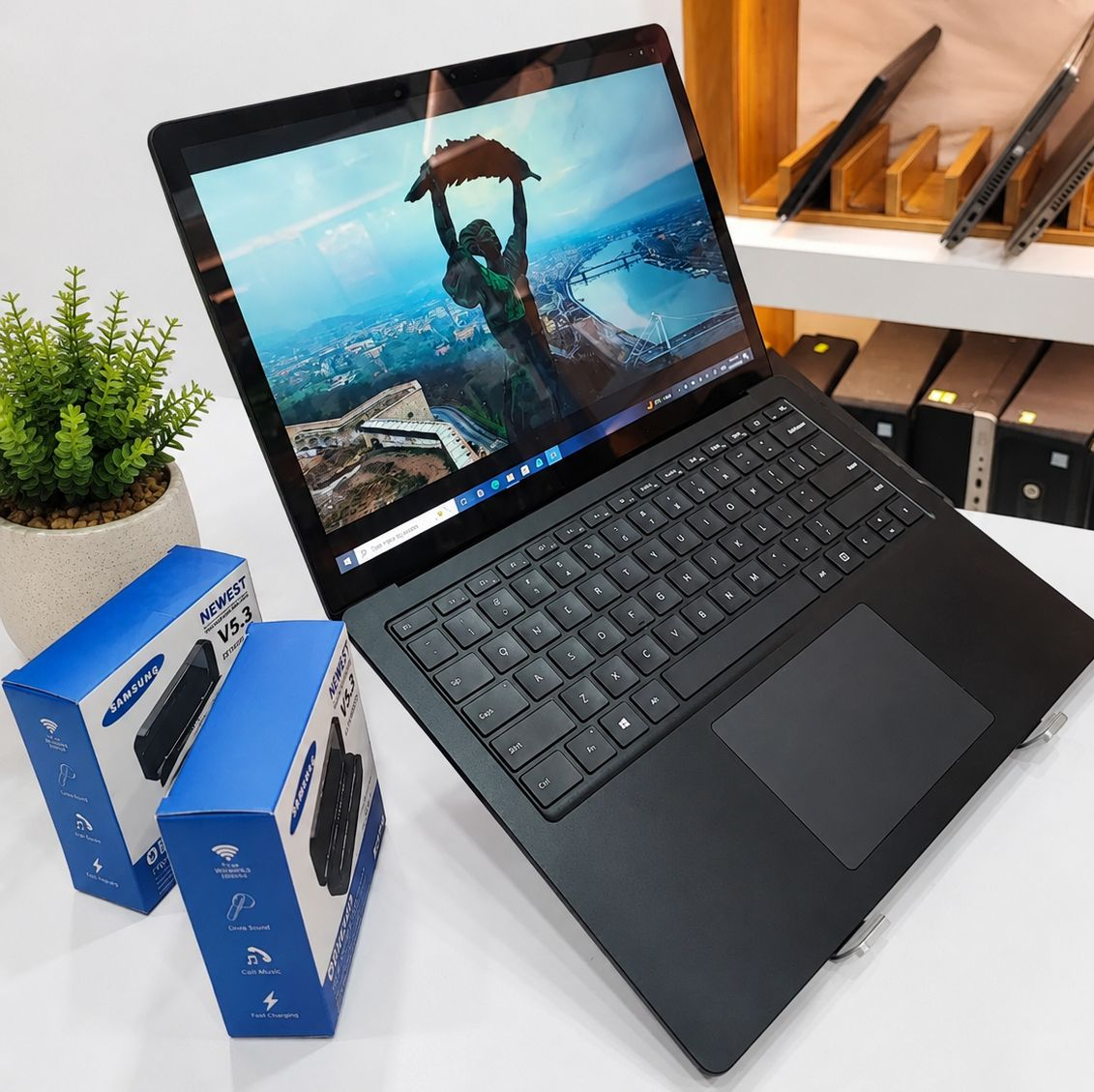 لپتاپ مایکروسافت Surface Laptop 3 پردازنده Core i5 نسل 10 رم 8 گیگ حافظه 256SSD صفحه نمایش 13.5 اینچ