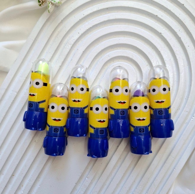 رژ مکه ای طرح مینیون