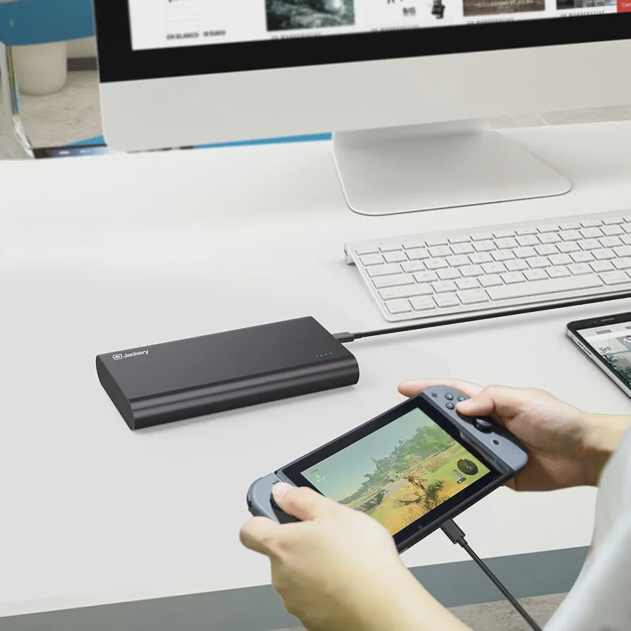 شارژر همراه جکری Titan S با ظرفیت 20100 میلی آمپر ساعت و توان 30 وات، پاوربانک USB-C مشکیجدید