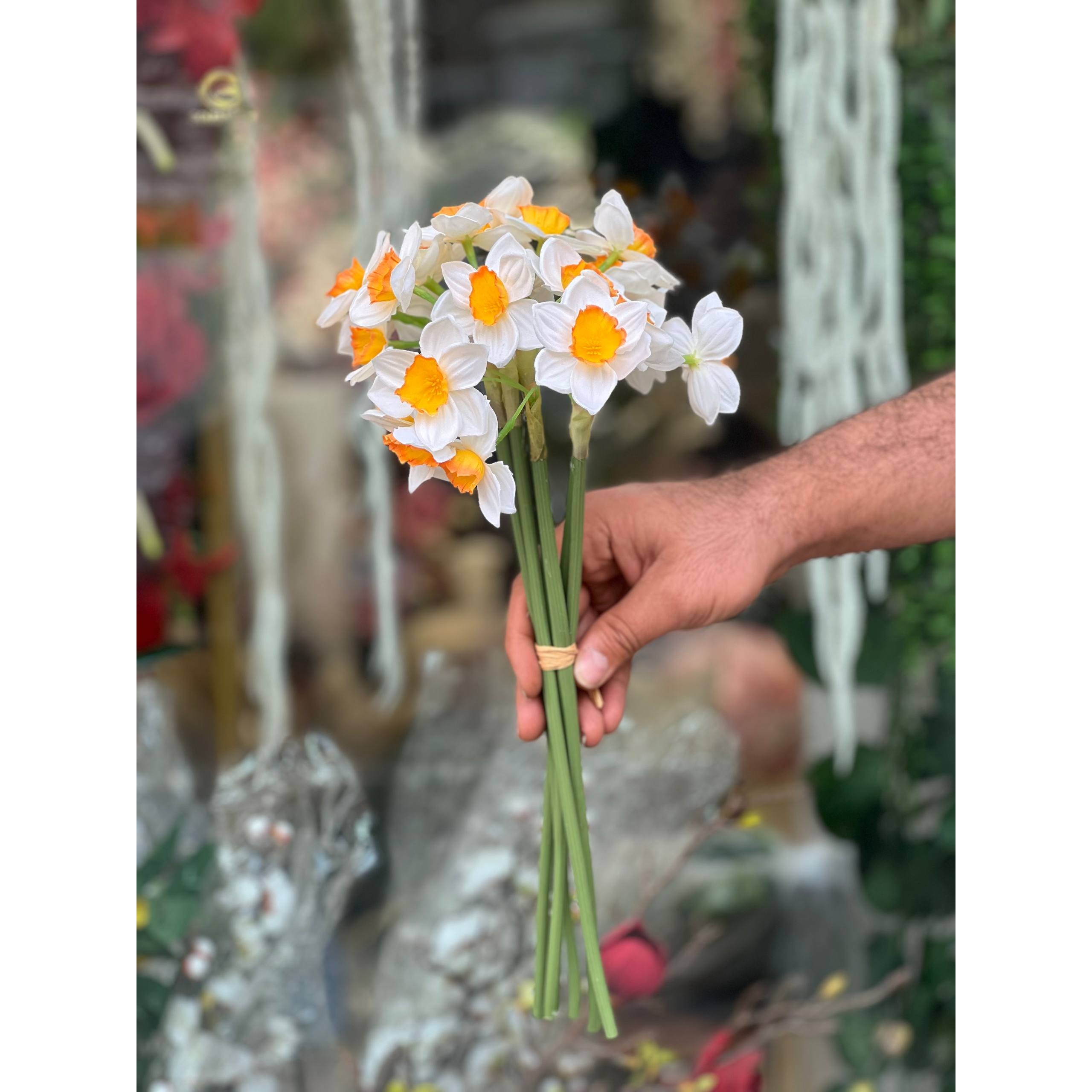 نرگس مصنوعی 6 شاخه (سفید. نارنجی)