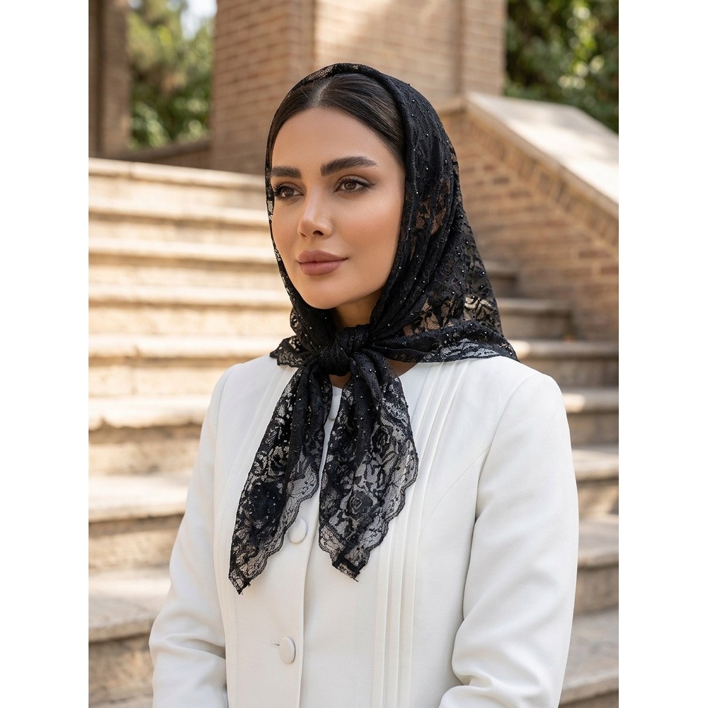 روسری سه گوش گیپور نگین دار حاشیه دانتل