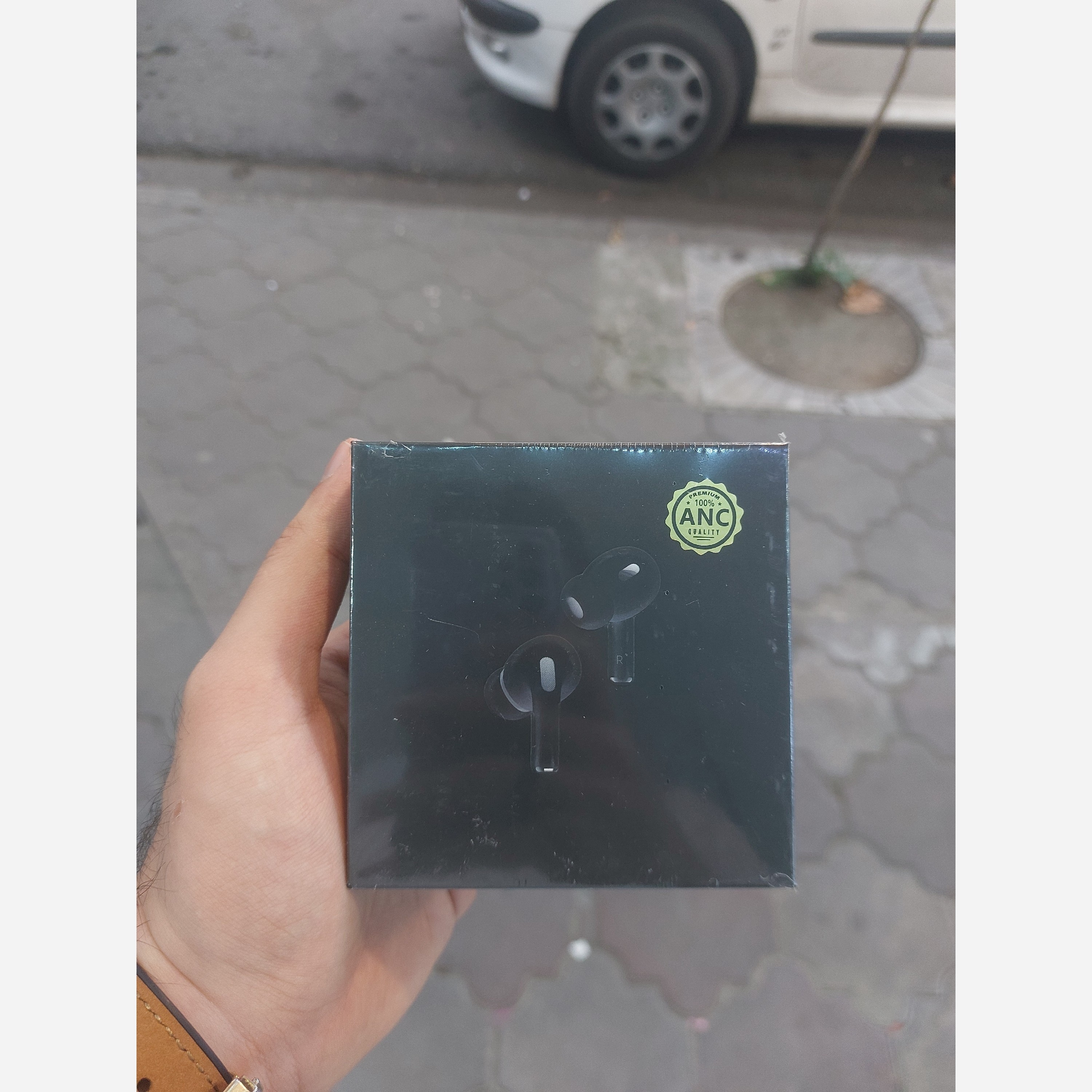 ایرپاد پرو نسل 2(ایرپاد 2) دارای نویز کنسلینگ