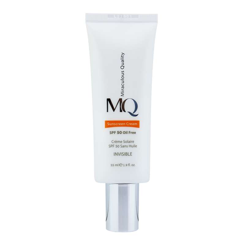 کرم ضد آفتاب بی رنگ ام کیو SPF50 مدل INVISIBLE مناسب پوست های چرب حجم 55 میلی لیتر