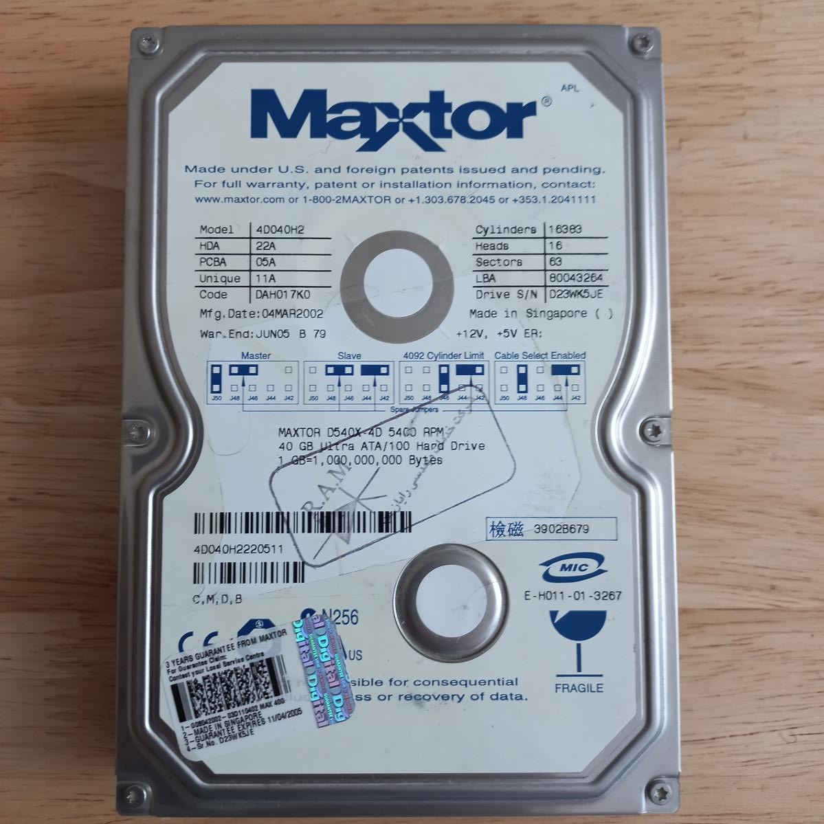 هارد 40 گیگ مکستور آی دی ای 3.5 اینچ (توضیحات دارد) - Maxtor 3.5 IDE 40GB