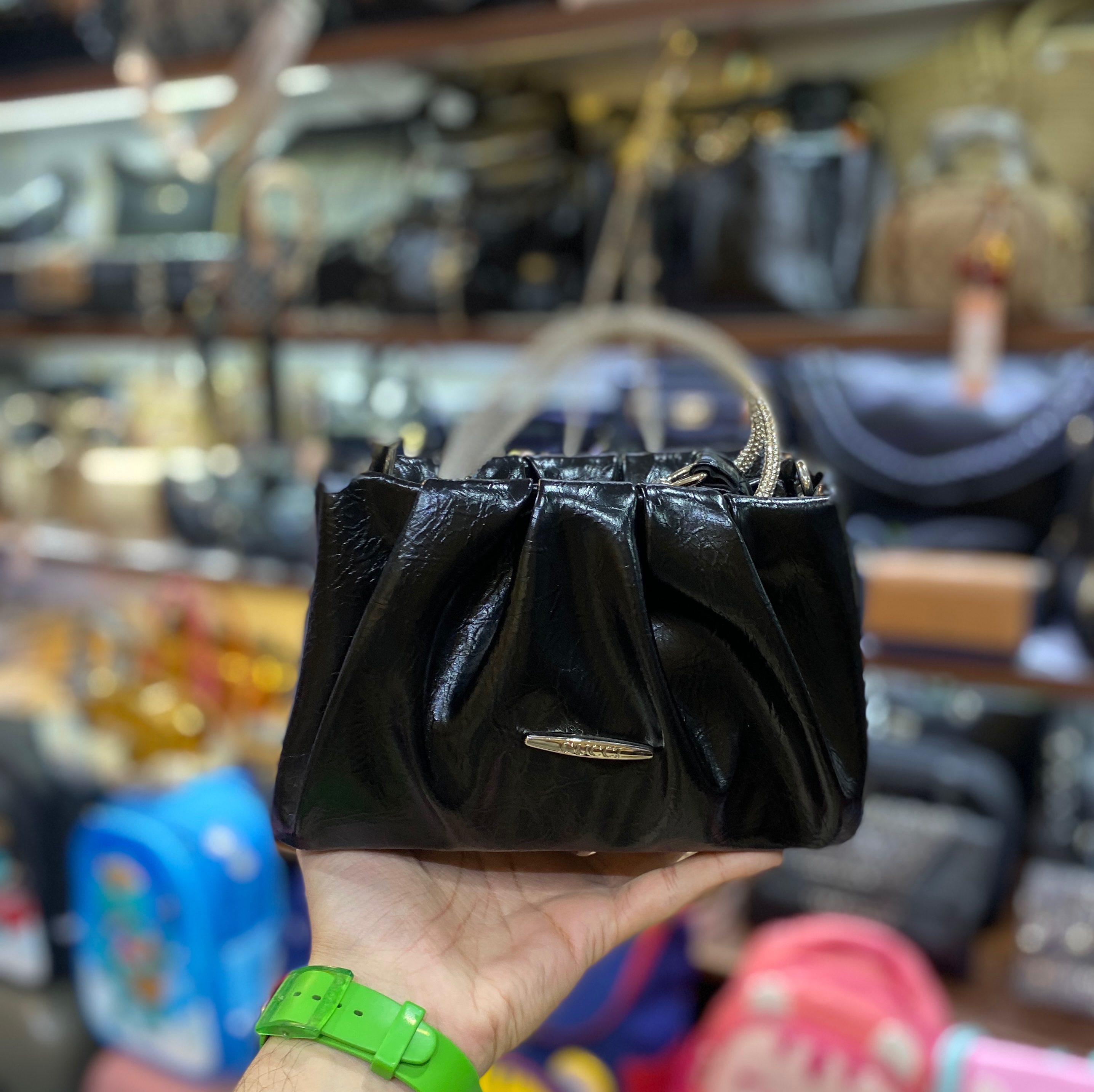 کیف دخترانه دستی و دوشی دسته نگین چین دار