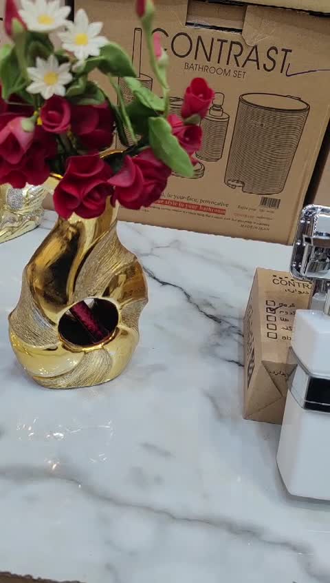 جای مایع دیواری برند کنتراست رنگ کروم نو آکبند بسیار زیبا و باکیفیت و شکیل جنس پلاستیک فشرده آبکاری شده کروم براق کد 75