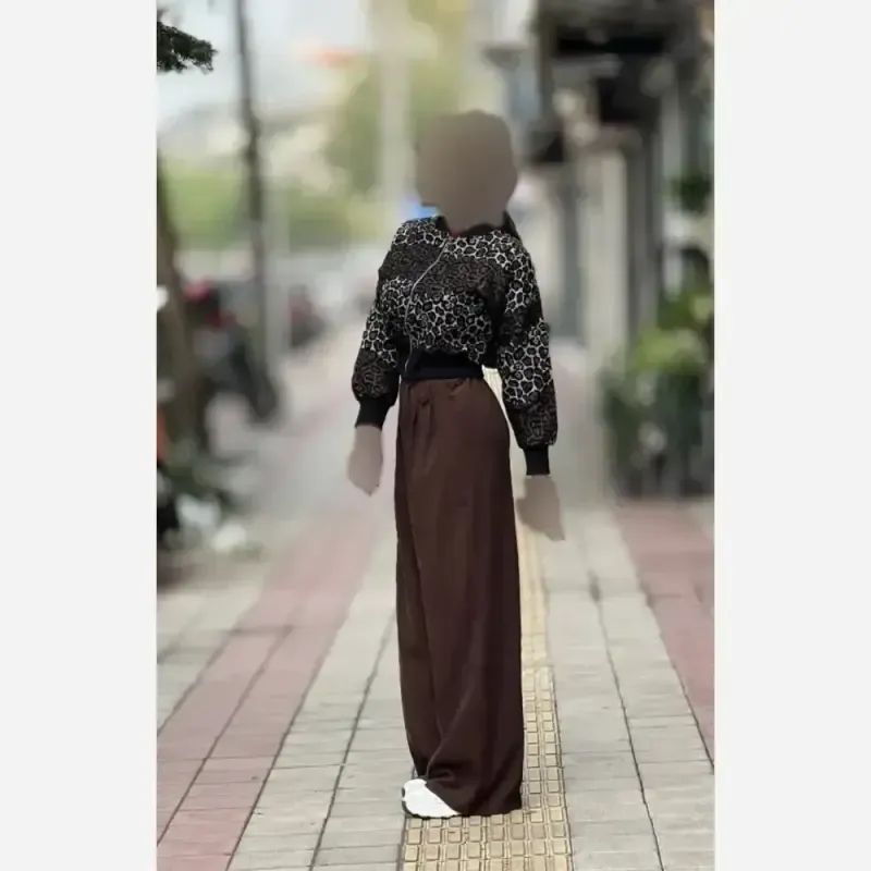 بامبر پلنگی پاییزه جنس تافته سایز فری 38 تا 46 رنگ شکلاتی و طوسی