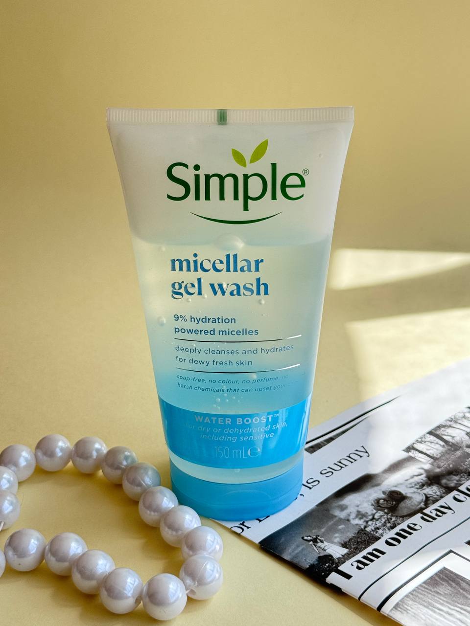 ژل شستشوی مرطوبکننده صورت سیمپل مدل Moisturising Facial Wash حجم 150 میلیلیتر