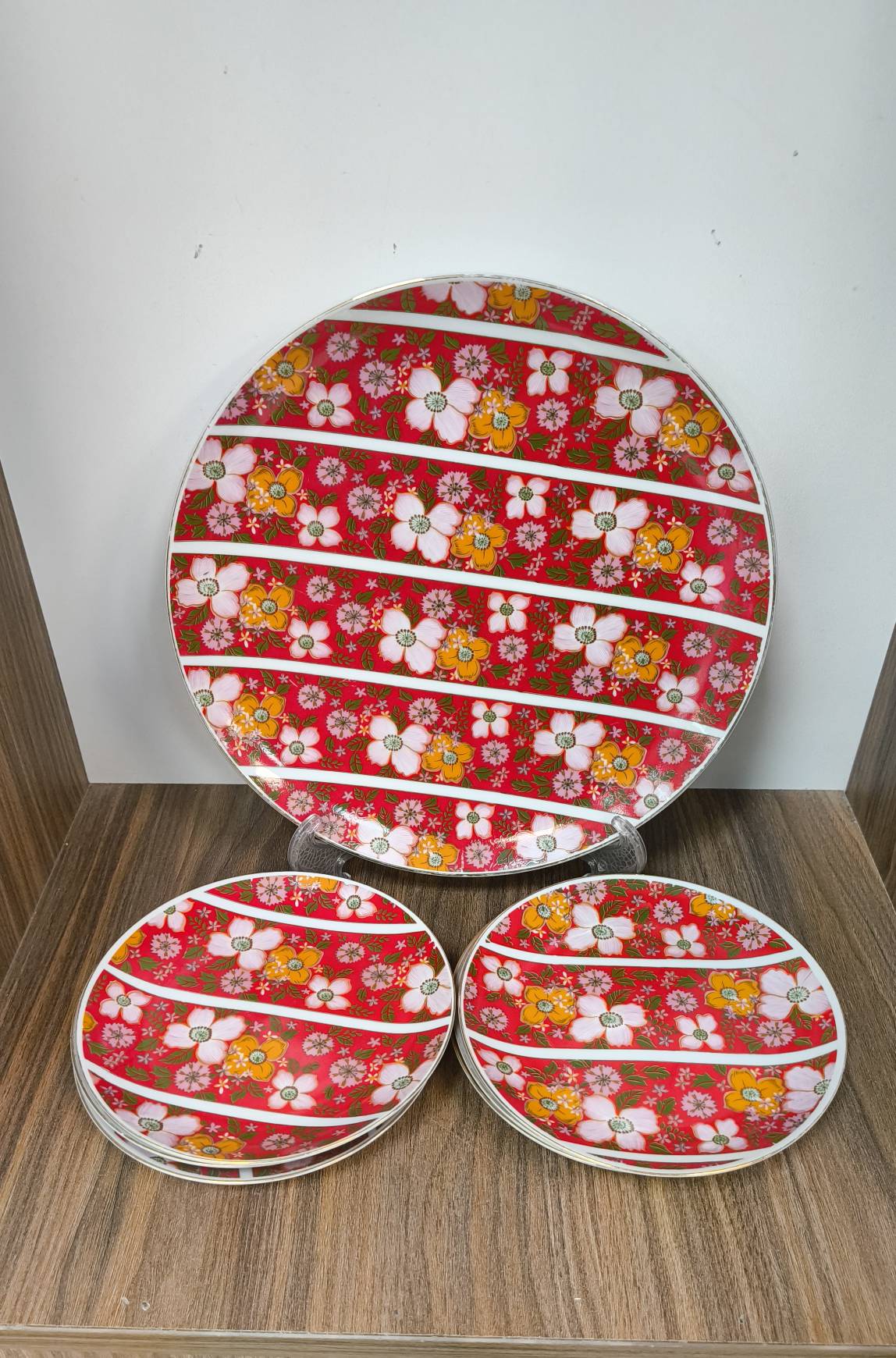 کیک خوری گلدار قدیمی