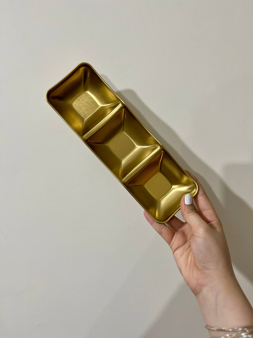 اردو خوری مدل دفرمه استیل طلایی