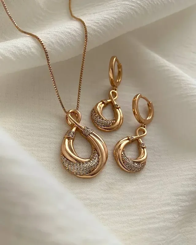 نیم ست موج نگین دار ژوپینگ (با زنجیر)