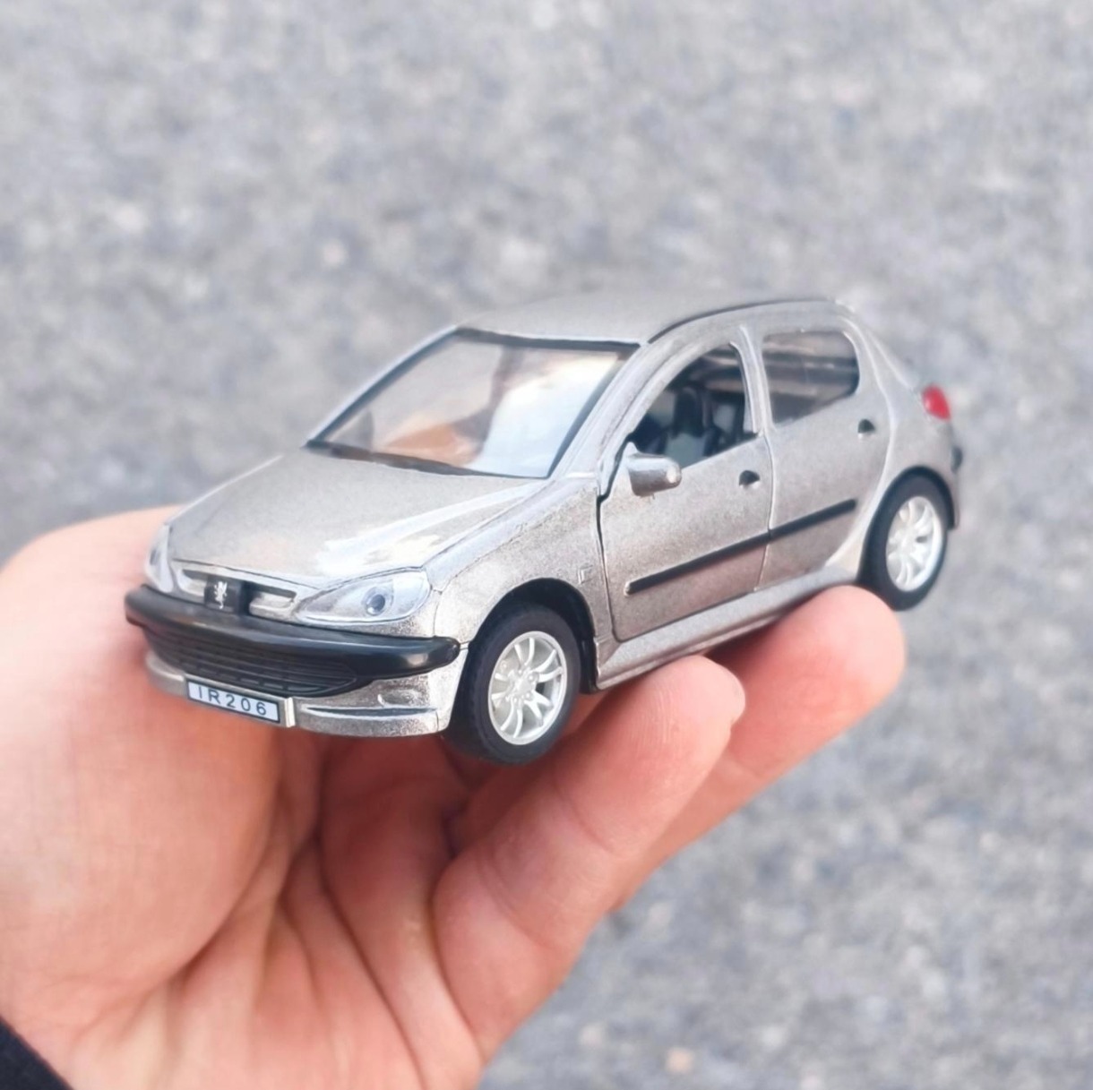 ماکت ماشین Peugeot 206 . طوسی رنگ متفرقه