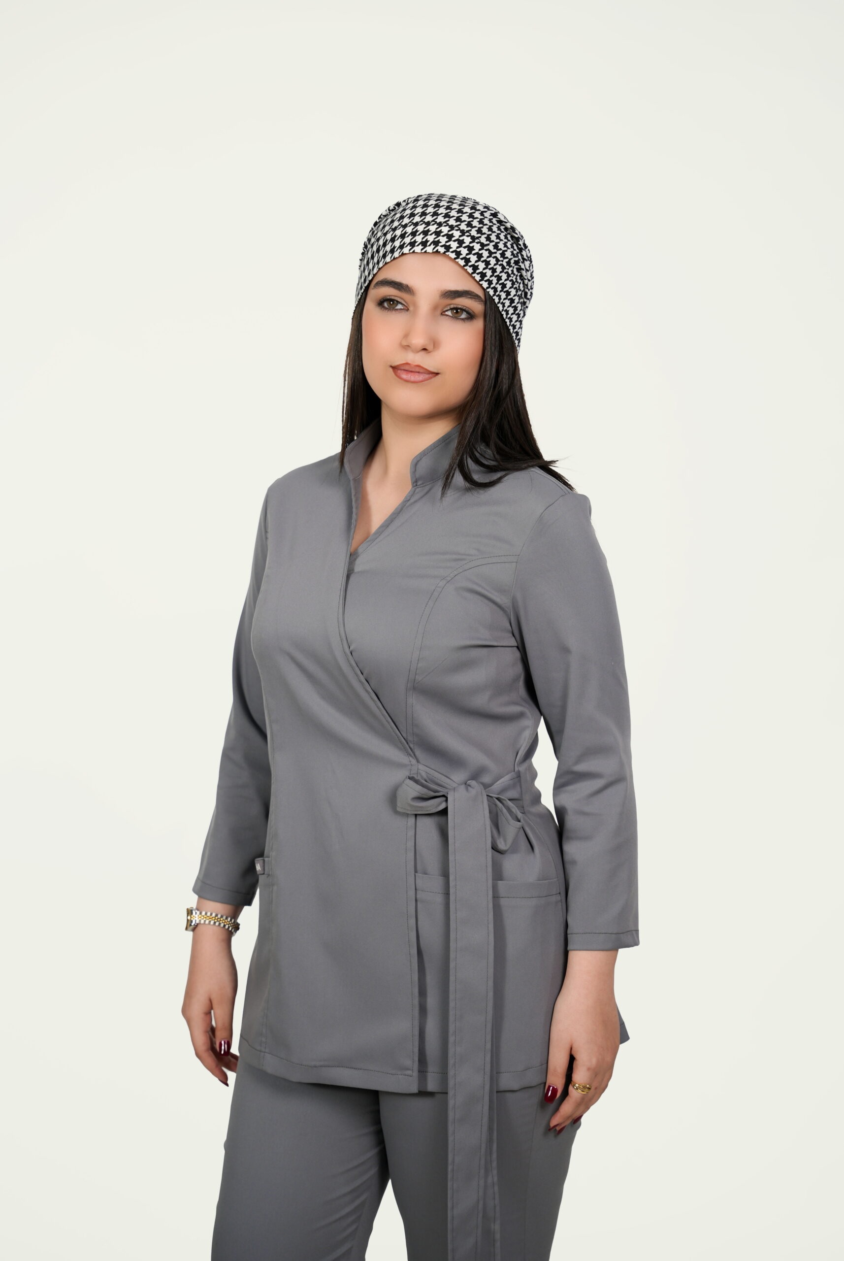 اسکراب پزشکی زنانه مدل لیا رنگ طوسی فاحا