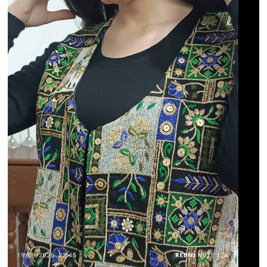 جلیقه سوزندوزی زنانه