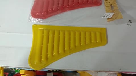 792- ساز دهنی سه گوش پلاستیکی