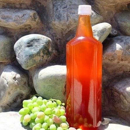 آبغوره طبیعی تاکسان (1.5 لیتری)