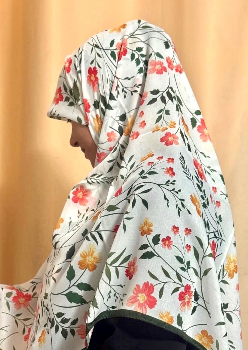 روسری عاطفه