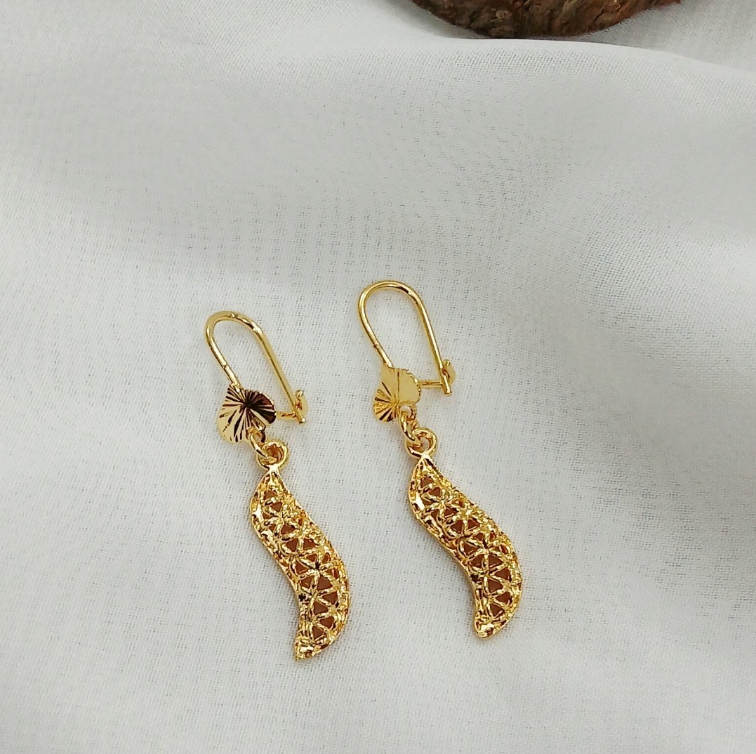 گوشواره برنجی بچه گانه طرح طلا تراش 