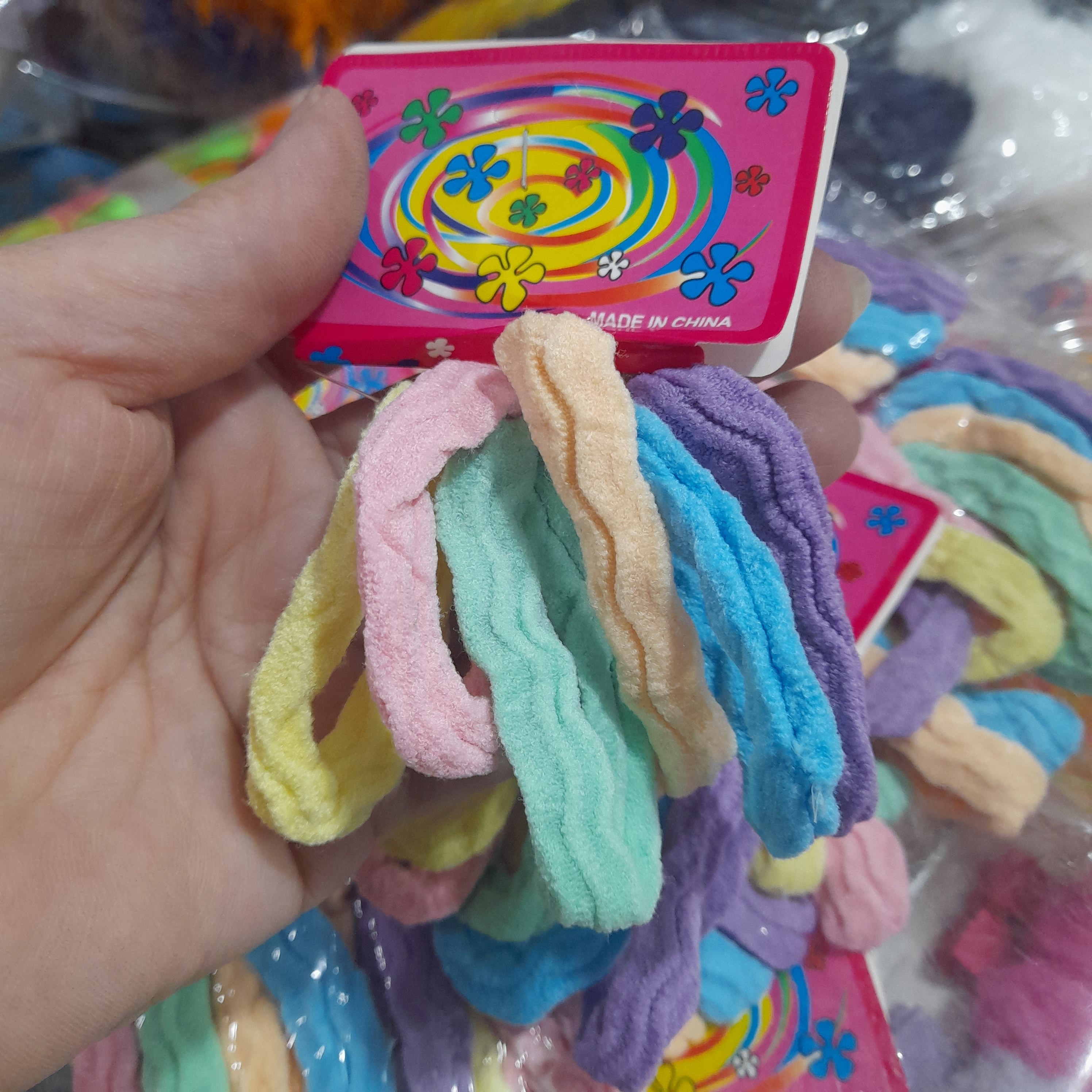 موبند سوزنی کش مو حوله ای رنگی مشکی پاستلی دم اسبی بسته 6 عددی جنس محکم و کشسانی خوب