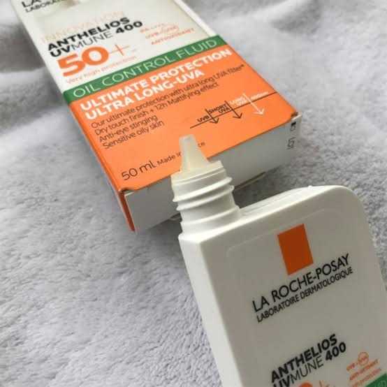 ضدآفتاب لاروشپوزای Anthelios UVmune 400 فلویید کنترل چربی SPF50 La Roche-Posay Anthelios UVmune 400 Oil Control Flui...
